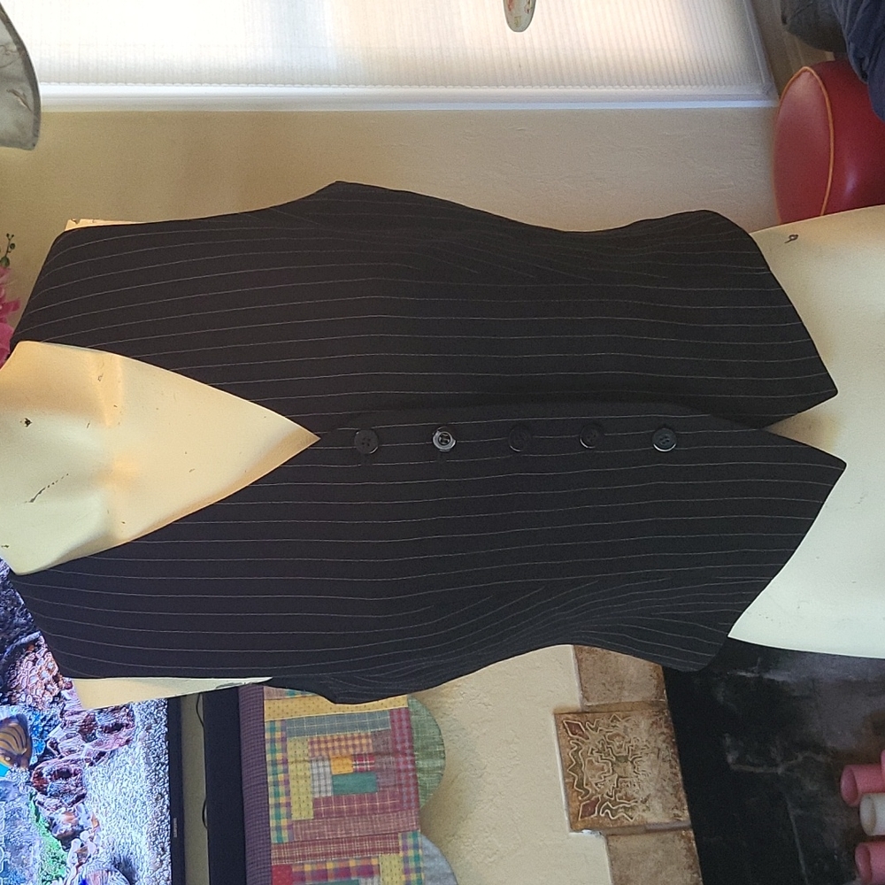 Tahari vest